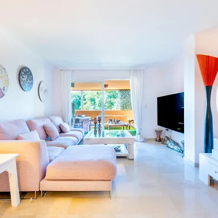 Los Lagos Golf I Uniquely Styled 3 Bedroom In * Marbella