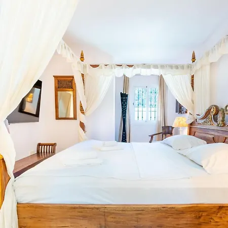Los Lagos Golf I Uniquely Styled 3 Bedroom In Appartement