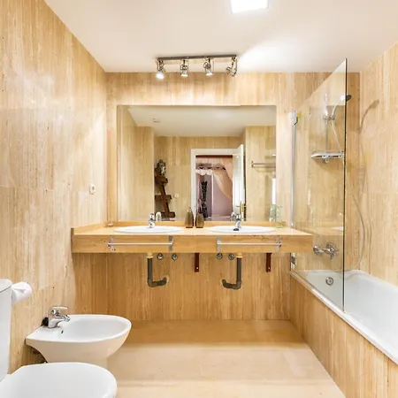Los Lagos Golf I Uniquely Styled 3 Bedroom In Apartment Marbella