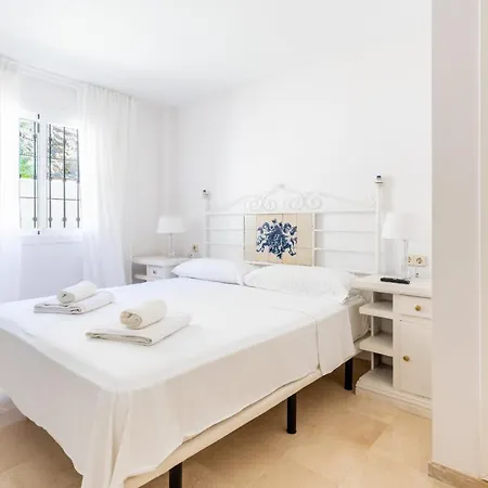 Los Lagos Golf I Uniquely Styled 3 Bedroom In Apartment