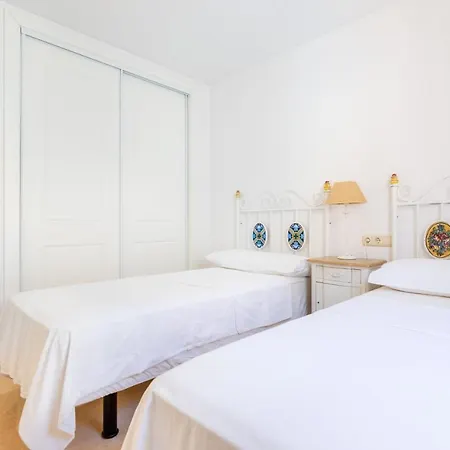 Los Lagos Golf I Uniquely Styled 3 Bedroom In Apartment Marbella